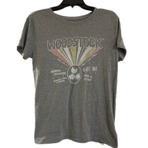 Woodstock EUC Gray Graphic T-Shirt